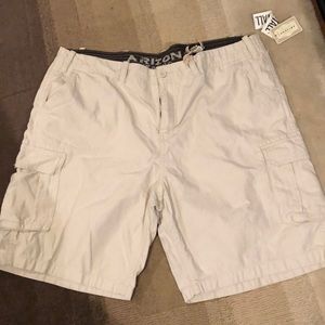 NWT Arizona Cargo Short 46W